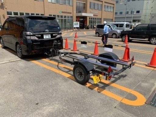 トレーラー