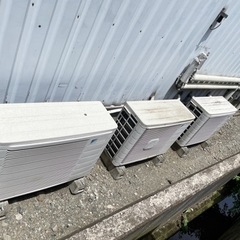 どなたかいませんか？ ②4台まとめてのお値段 トラック持っている