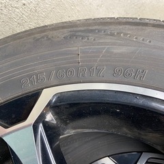 ハイエース200系 ヨコハマタイヤ　エセックス EJ17 215/60R17 4本セット