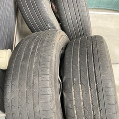 ハイエース200系 ヨコハマタイヤ　エセックス EJ17 215/60R17 4本セット