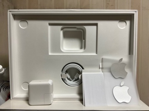 M1 Macbook Air 2020 256GB SSD 16GB RAM 8コアCPU 7コアGPU