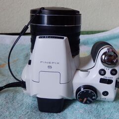 ❤️動作品★超望遠720mm★200倍ズーム❤️FinePix★S4500★白色➂