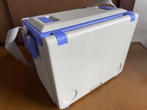 ●イモタニ /イス、テーブル付クーラーボックス●20L