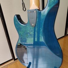 G&L L-2000 ベース USA製 レアなクリアブルーの通販はau PAY 