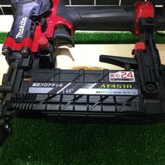 【エコツール豊田インター店】Makita/マキタ 4mm高圧フロアタッカ エアダスタ付 AT451H　【愛知県/豊田インター店/工具】 エコツール豊田インター店】Makita/マキタ 4mm高圧フロアタッカ