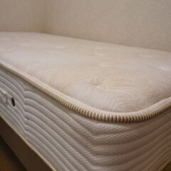 シモンズ　エグゼクティブプレミアム　マットレス