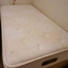 シモンズ　エグゼクティブプレミアム　マットレス