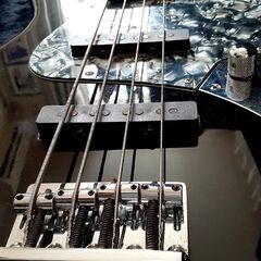 【希少品☆楽器コレクターさん向け☆反らないベース！】MODULUS JAZZ BASS（モデュラス ジャズベース）エレキベース ジャズベース 4弦ベース コレクション 楽器 バンド 家宝