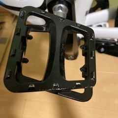 BESV JF1  Gloss White 現行モデル クロスバイク