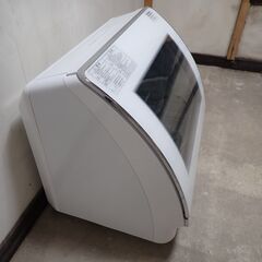 🍎アクア 食器洗い機 ADW-GM1-W