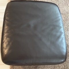 大塚家具　ソファー、オットマン2点セット