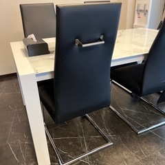 ダイニングテーブル　(終了)