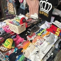 【SALE】夏物衣類全品半額！7月末まで！キッズ100円→50円...