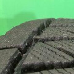 BS BLIZZAK DM-V2 265/70R15 15インチ スタッドレス 4本 バリ溝 チャレンジャー テラノ ハイラックスサーフ等　(MTU05)クレジットカード QRコード決済可能