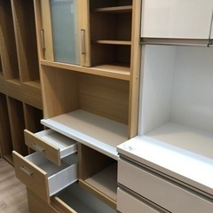 お家に彩りを！】ニトリから2枚扉レンジボードを入荷しました！