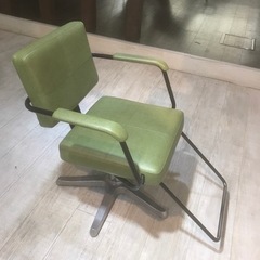 美容室イス(大阪枚方)引き取れる方