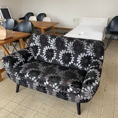 オンザコーナー◇花柄 デザイン ソファー ブラック ラブソファー 