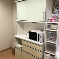 【ネット決済・配送可】レンジボード&食器棚