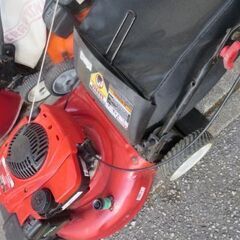 修理できる方に！自走しなくなった芝刈り機6.25馬力バケット付き