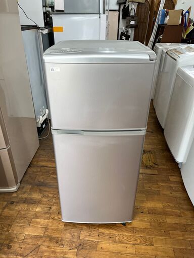 【リサイクルショップどりーむ鹿大前店】No1947　サンヨー　冷蔵庫　109L　SR-111R(SB)　シルバー　2008年製⤴