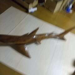 木製のサメ