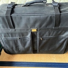 布製スーツケース　黒