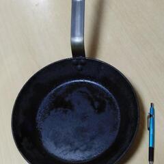 ０円 a Pan 🍳✨鉄製 フライパン