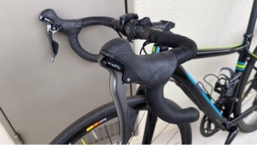 GT grade グラベルロード 油圧ディスクブレーキ