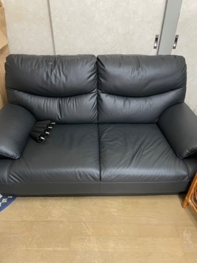 値下げ中　ニトリ　二人掛けソファ