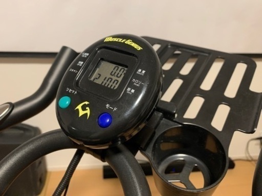 【土日一宮市内運びます】使用時間少ないです。　美品　エアロバイク　フィットネスバイク　Muscle Genius 負荷調節式　バイクマット付き