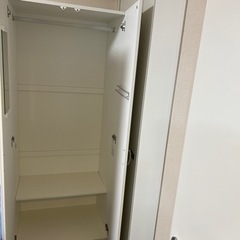 ワードローブ　棚　ホワイト　ニトリ