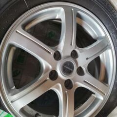 プリウスαスタッドレスタイヤ4本ブリジストンブリザック