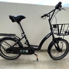 中高生の学生さん向きシンプルなブラックの街乗り自転車（3段ギア、...