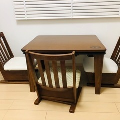 【ネット決済】テーブルこたつと回転椅子3脚セット
