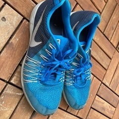 ランニングシューズ　NIKE