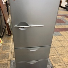 サンヨー冷蔵庫　255L ，クリーニング済　大阪市内格安配達