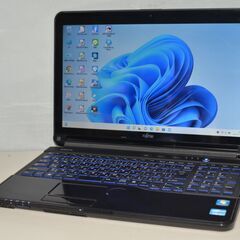 ホワイトホット OG BIG-T 33インチ超軽量！美品☆ 13.3 NEC ノートPC 