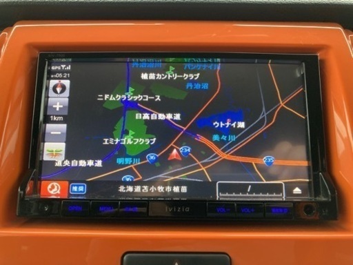 フルセグチューナー内蔵メモリーナビゲーション　Ivizia   カーナビ