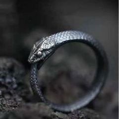 蛇 ベビ リング 指輪 