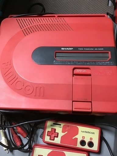 中古・ツインファミコンです。