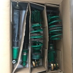 30プリウス　車高調