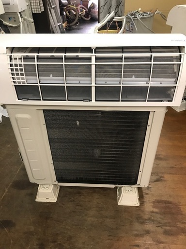 2017 Daikin 6畳- 無料の基本的なエアコンの建設!