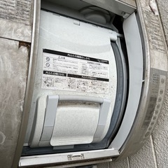 TOSHIBA 東芝　洗濯機　ドラム敷き全自動電気洗濯機 - 家電