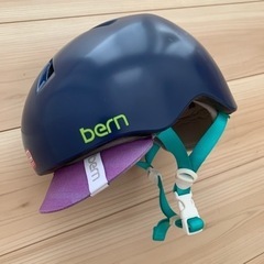 【ネット決済】ヘルメット　bern