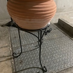 スタンド付き植木鉢