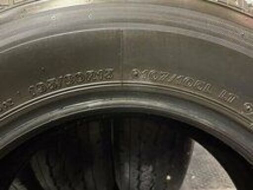BS V600 195/80R15 107/105L LT 15インチ 夏タイヤ 4本 2021年製 バリ 