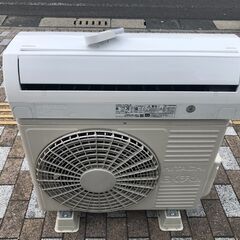 窓用エアコン❕ 2018年製❕ 枠・リモコン付き❕6～7畳❕ゲート付き軽 