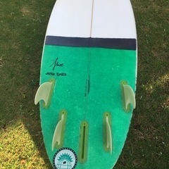 【受付終了】エメリー 5’8 サーフボード  26リッター