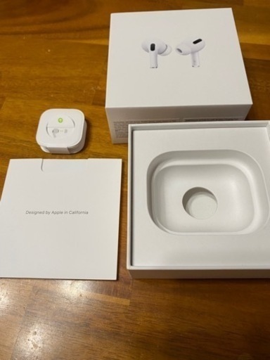 AirPods Pro  イヤホン　箱付き　美品