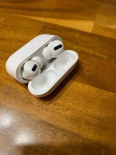 AirPods Pro  イヤホン　箱付き　美品